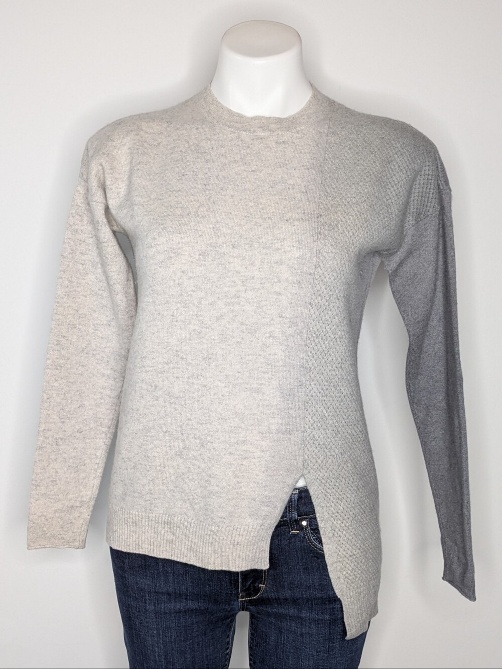 Kokun Grey Ombre Long Sleeve Asymmetric Cashmere Crew Neck Sweater M